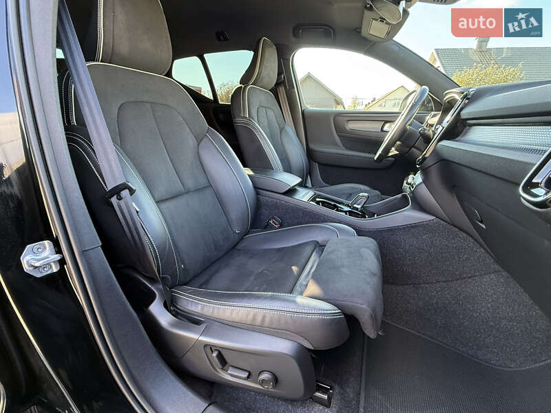 Внедорожник / Кроссовер Volvo XC40 2020 в Коломые