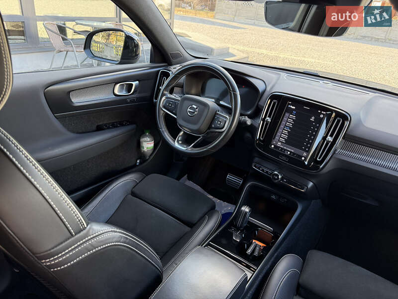 Внедорожник / Кроссовер Volvo XC40 2020 в Коломые