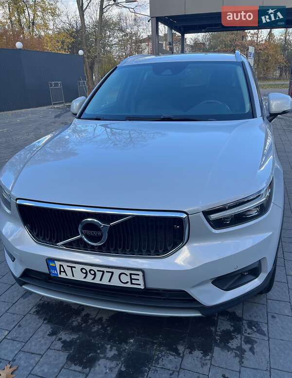 Внедорожник / Кроссовер Volvo XC40 2020 в Ивано-Франковске