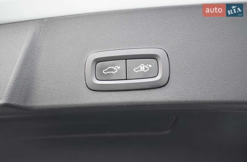 Позашляховик / Кросовер Volvo XC40 2018 в Києві фото 19 Позашляховик / Кросовер Volvo XC40 2018 в Києві