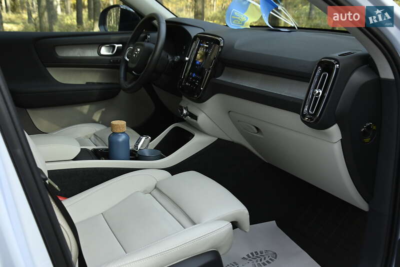 Позашляховик / Кросовер Volvo XC40 2024 в Бердичеві