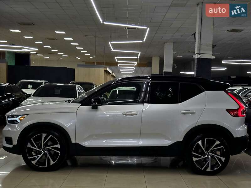 Позашляховик / Кросовер Volvo XC40 2019 в Миколаєві