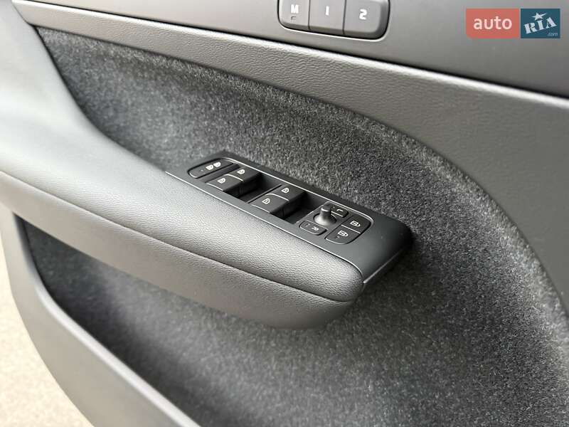 Внедорожник / Кроссовер Volvo XC40 2019 в Днепре фото 30 Внедорожник / Кроссовер Volvo XC40 2019 в Днепре