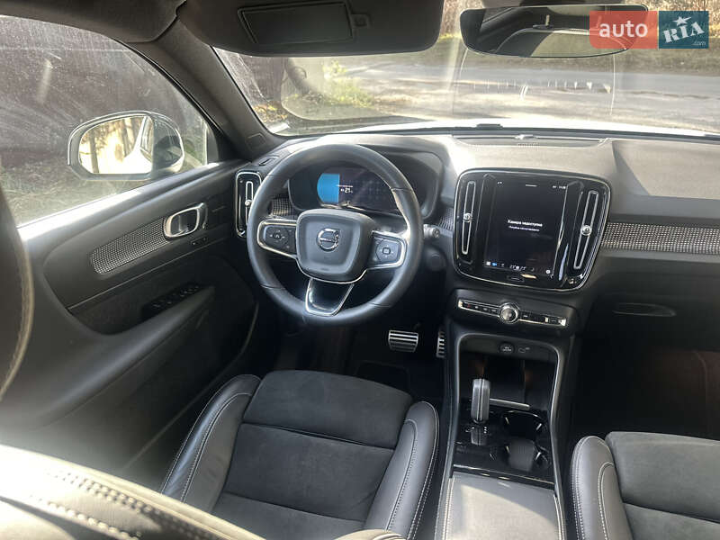 Внедорожник / Кроссовер Volvo XC40 2021 в Киеве фото 14 Внедорожник / Кроссовер Volvo XC40 2021 в Киеве