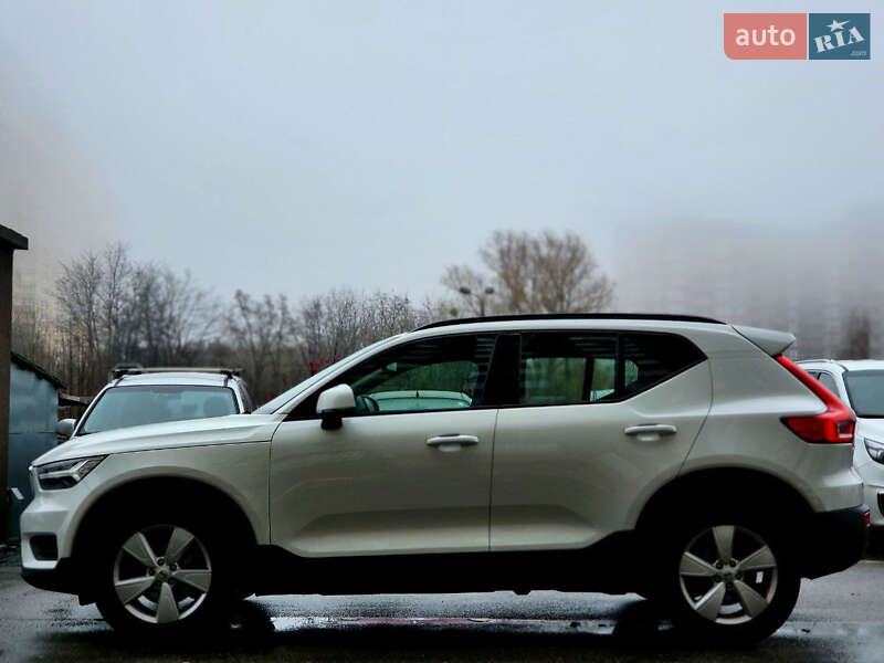 Позашляховик / Кросовер Volvo XC40 2019 в Києві