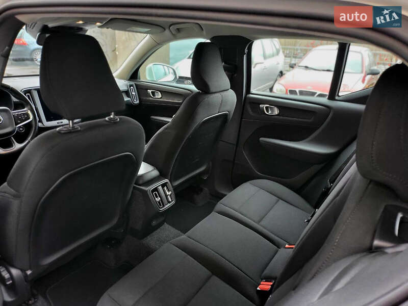 Позашляховик / Кросовер Volvo XC40 2019 в Києві