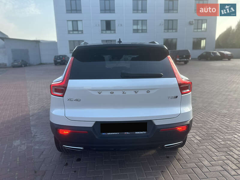 Внедорожник / Кроссовер Volvo XC40 2019 в Ровно