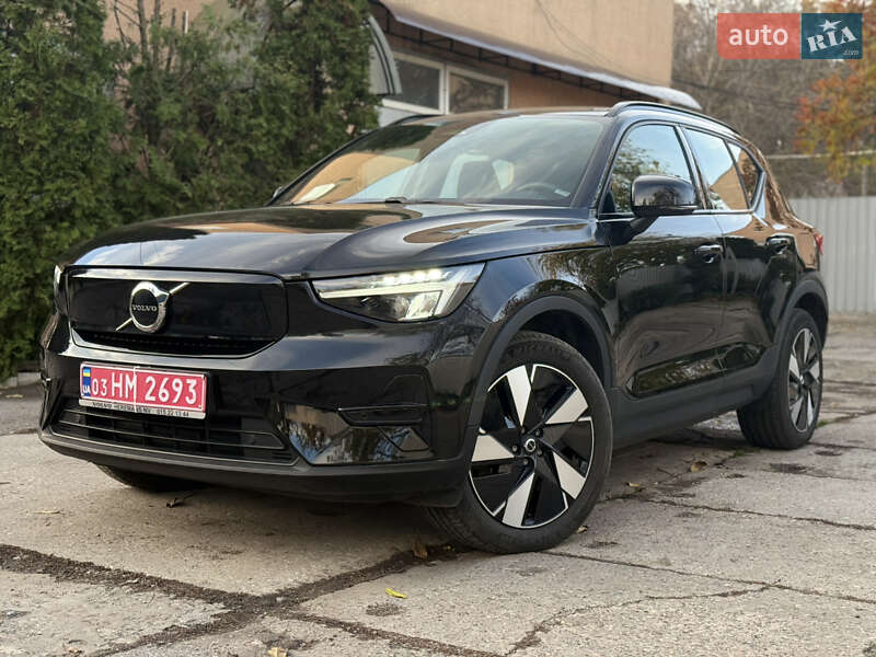 Внедорожник / Кроссовер Volvo XC40 2023 в Знаменке