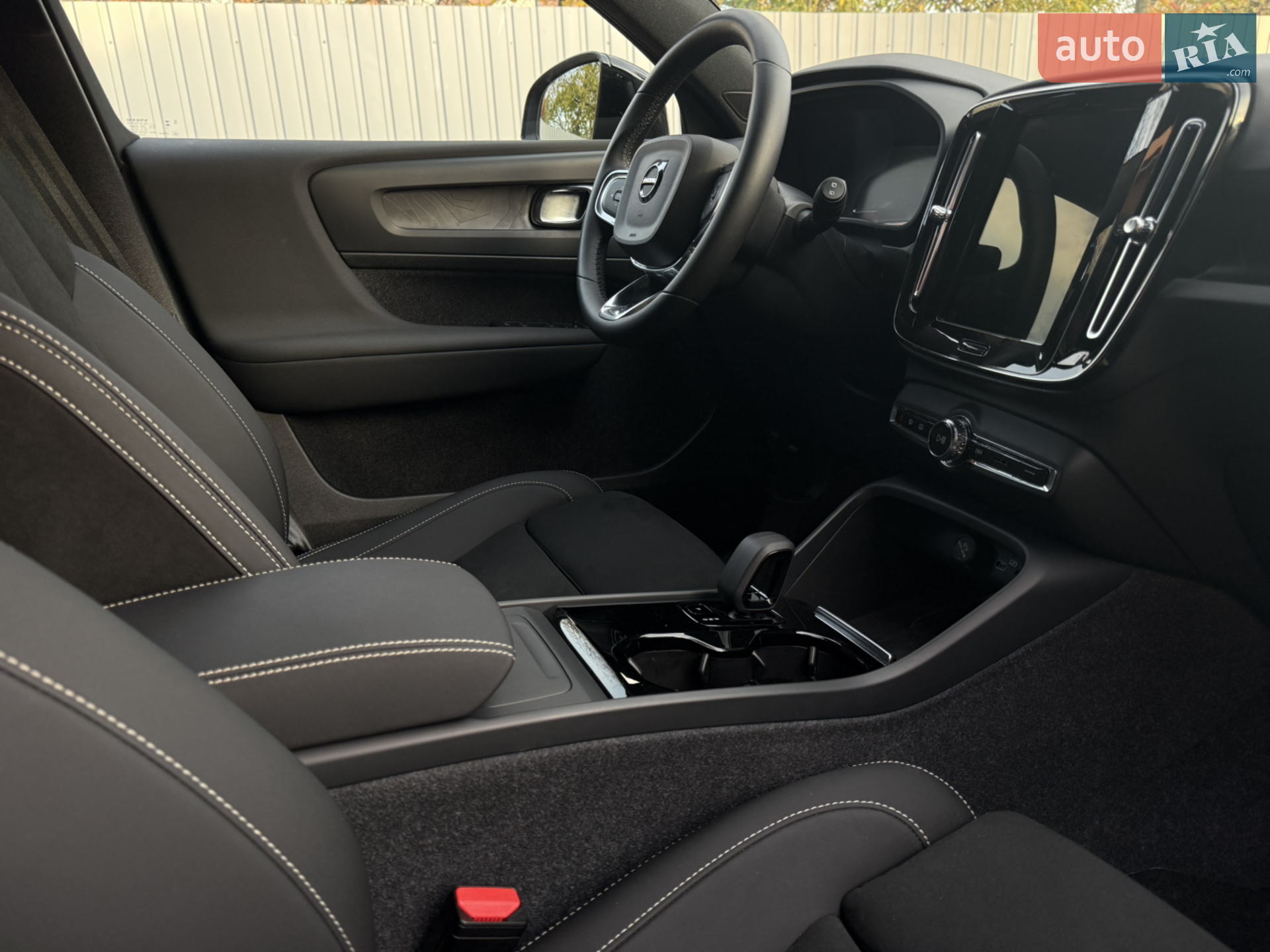 2023 Volvo XC40 - мініатюра 9