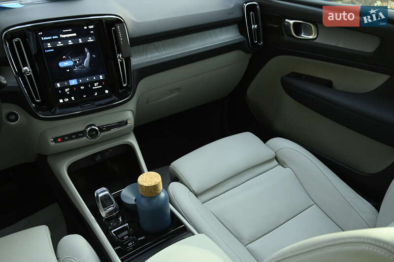 Внедорожник / Кроссовер Volvo XC40 2024 в Бердичеве фото 67 Внедорожник / Кроссовер Volvo XC40 2024 в Бердичеве