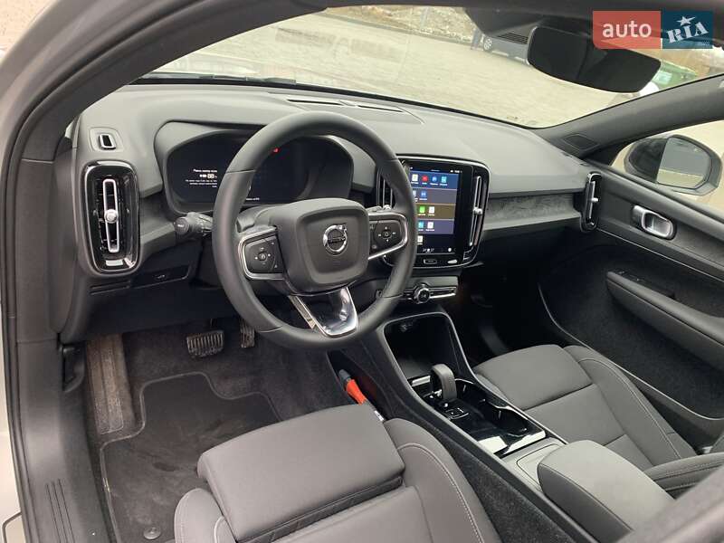 Позашляховик / Кросовер Volvo XC40 2024 в Львові фото 10 Позашляховик / Кросовер Volvo XC40 2024 в Львові