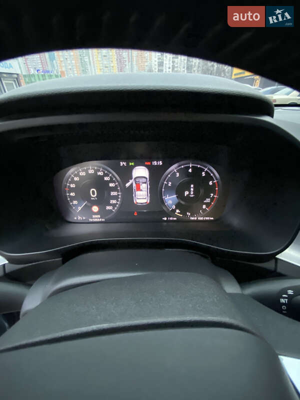 Внедорожник / Кроссовер Volvo XC40 2020 в Киеве