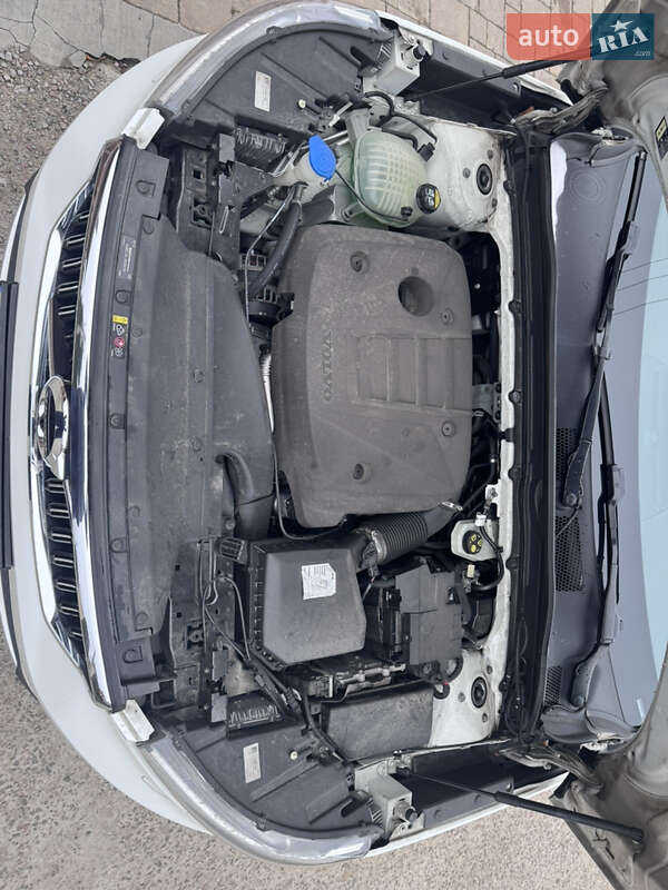 Позашляховик / Кросовер Volvo XC40 2018 в Києві