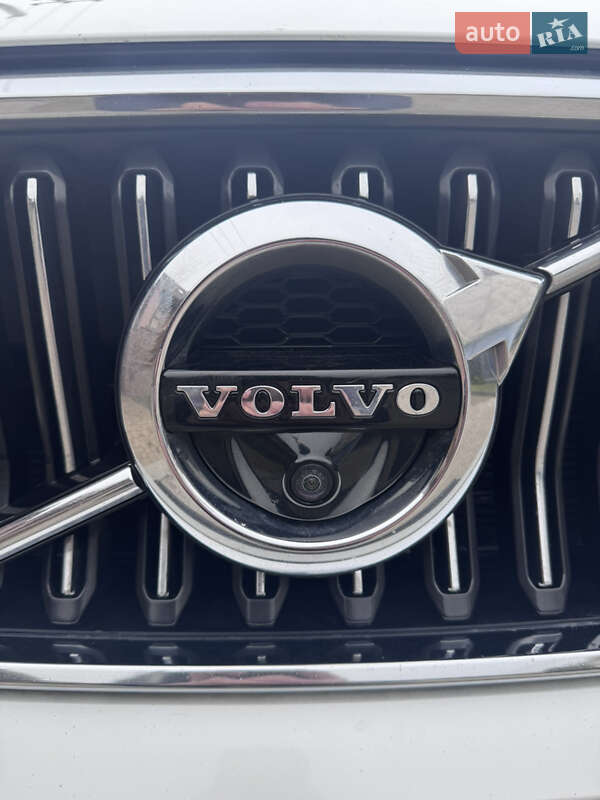 Позашляховик / Кросовер Volvo XC40 2018 в Києві