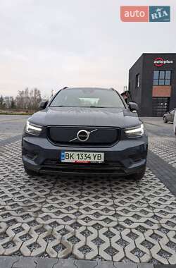 Внедорожник / Кроссовер Volvo XC40 2021 в Ровно