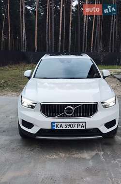 Позашляховик / Кросовер Volvo XC40 2019 в Києві