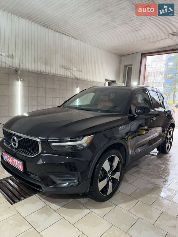 Позашляховик / Кросовер Volvo XC40 2018 в Новояворівську