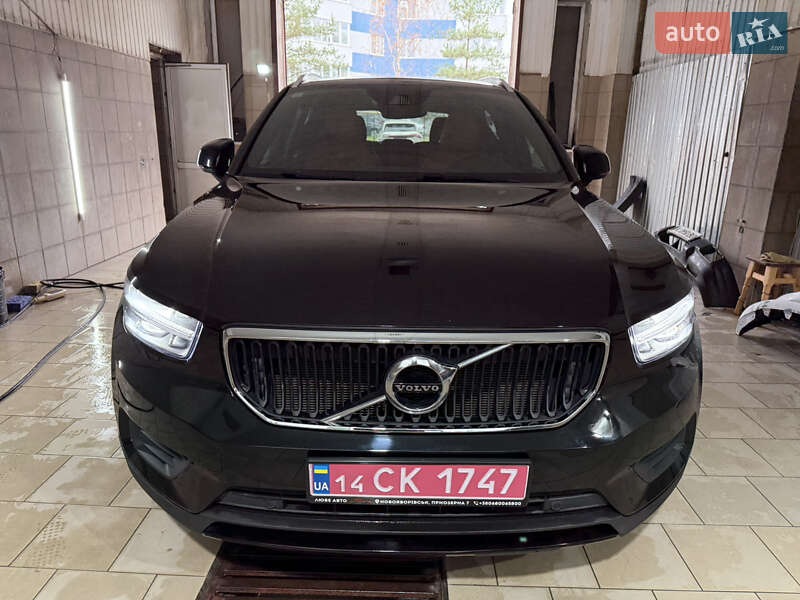 Позашляховик / Кросовер Volvo XC40 2018 в Новояворівську