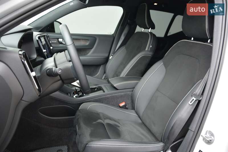 Внедорожник / Кроссовер Volvo XC40 2022 в Киеве фото 4 Внедорожник / Кроссовер Volvo XC40 2022 в Киеве