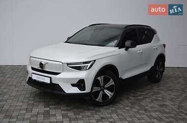 Внедорожник / Кроссовер Volvo XC40 2022 в Киеве