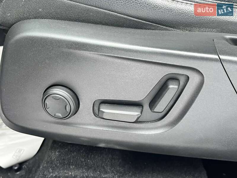 Внедорожник / Кроссовер Volvo XC40 2019 в Луцке