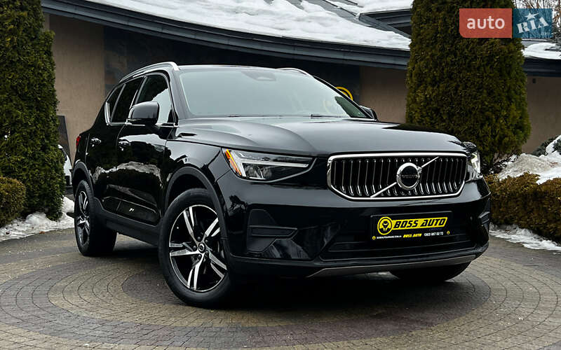 Volvo XC40 2023