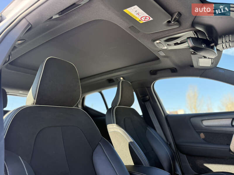 Позашляховик / Кросовер Volvo XC40 2021 в Бучі