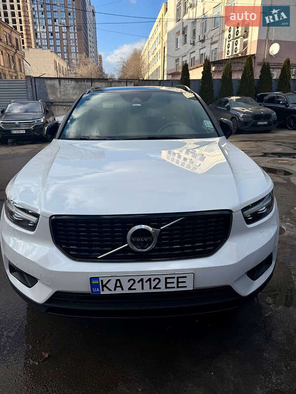 Volvo XC40 2019