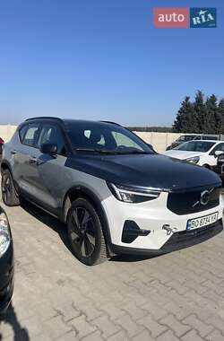 Позашляховик / Кросовер Volvo XC40 2023 в Луцьку