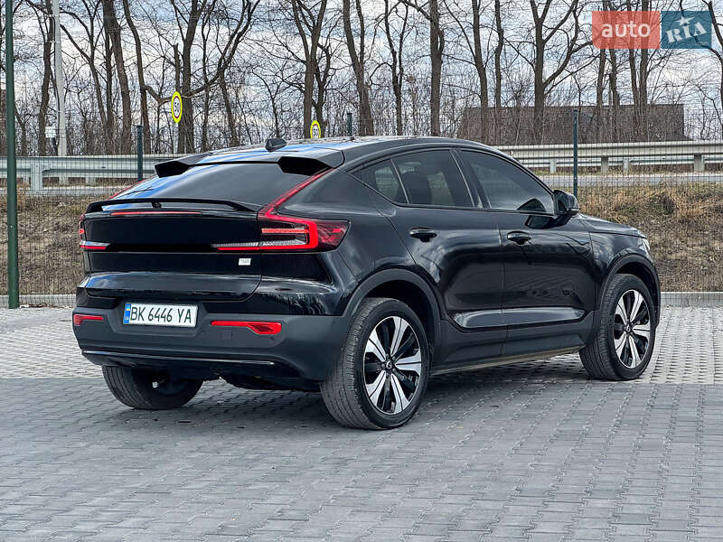 Внедорожник / Кроссовер Volvo XC40 2023 в Ровно