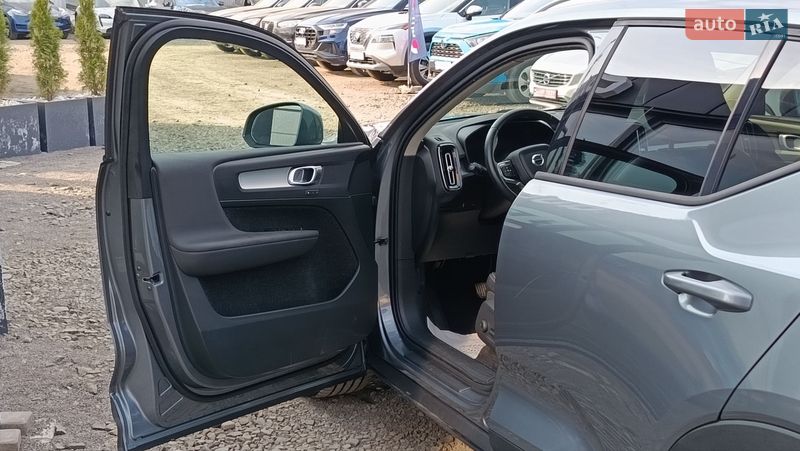 Внедорожник / Кроссовер Volvo XC40 2018 в Луцке