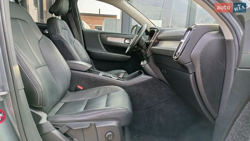 Внедорожник / Кроссовер Volvo XC40 2018 в Луцке