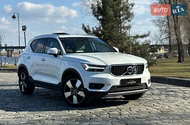 Позашляховик / Кросовер Volvo XC40 2020 в Києві