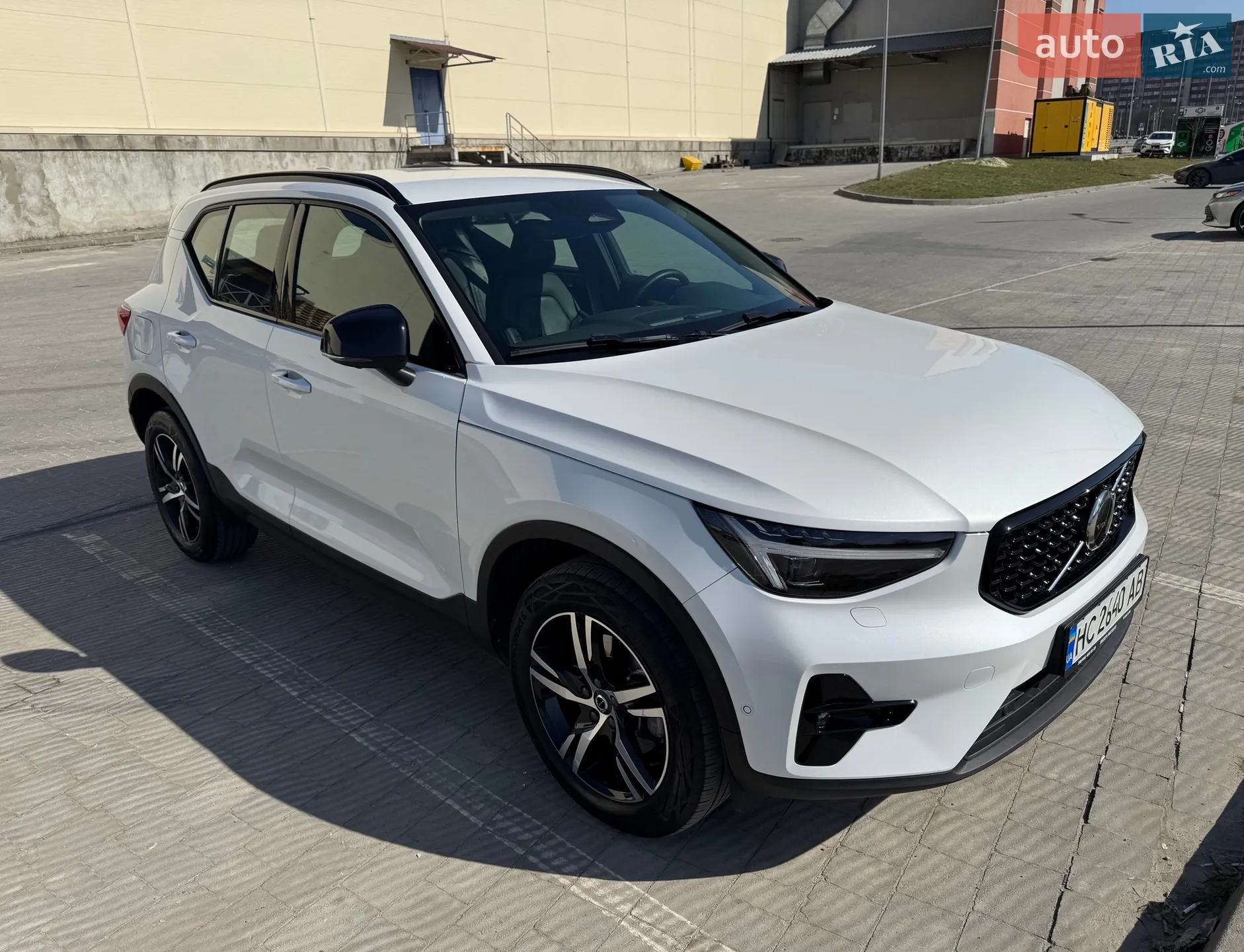2024 Volvo XC40 - мініатюра 2