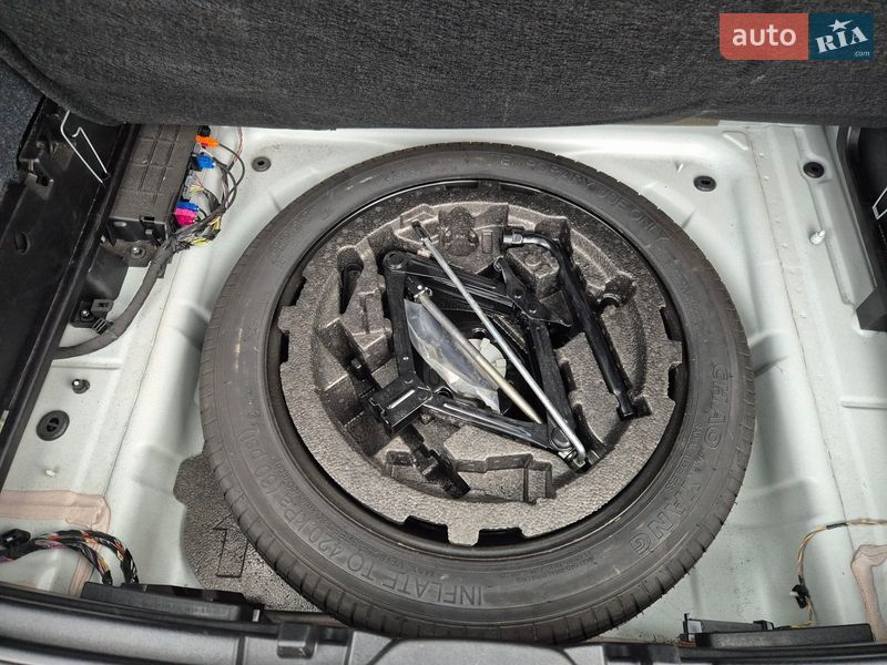 Позашляховик / Кросовер Volvo XC40 2020 в Києві