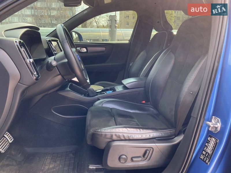 Внедорожник / Кроссовер Volvo XC40 2018 в Киеве фото 18 Внедорожник / Кроссовер Volvo XC40 2018 в Киеве