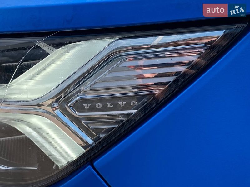 Внедорожник / Кроссовер Volvo XC40 2018 в Киеве фото 40 Внедорожник / Кроссовер Volvo XC40 2018 в Киеве