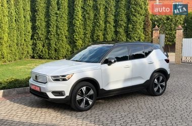 Внедорожник / Кроссовер Volvo XC40 2021 в Ровно