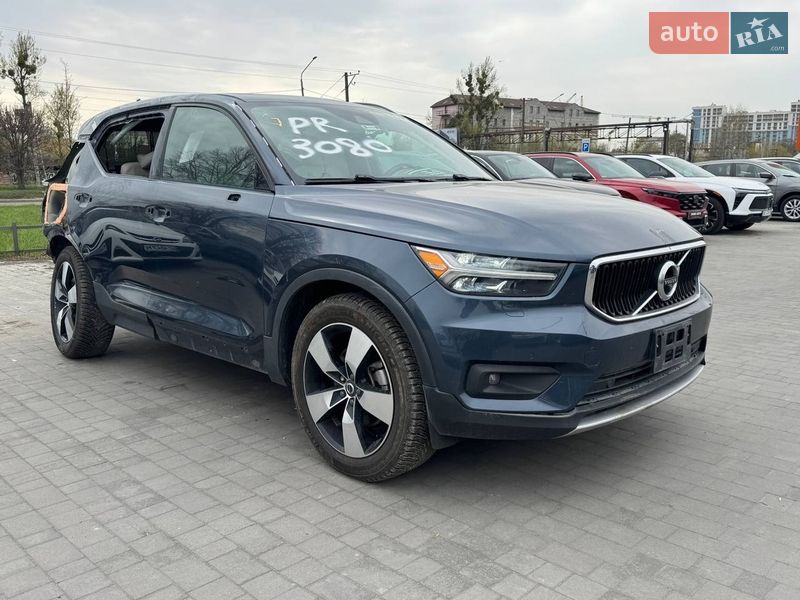Внедорожник / Кроссовер Volvo XC40 2021 в Львове