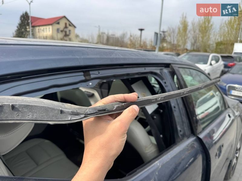 Внедорожник / Кроссовер Volvo XC40 2021 в Львове