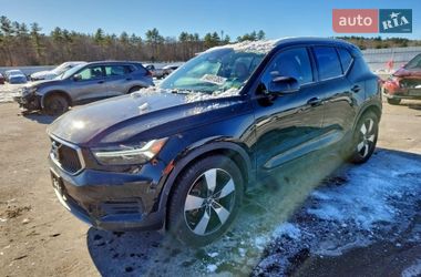 Внедорожник / Кроссовер Volvo XC40 2018 в Киеве