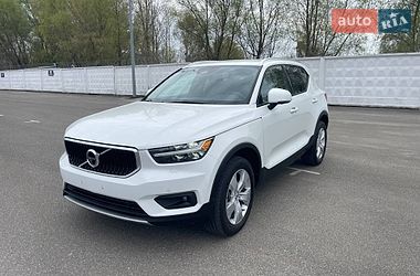 Внедорожник / Кроссовер Volvo XC40 2020 в Киеве