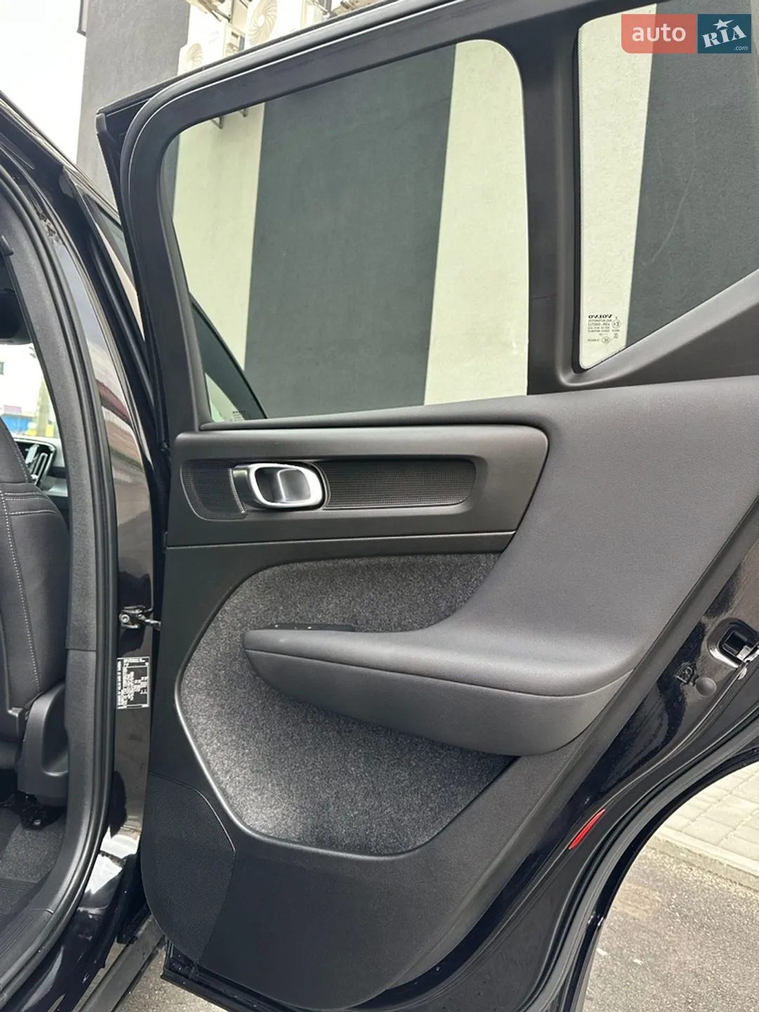 2023 Volvo XC40 - мініатюра 48