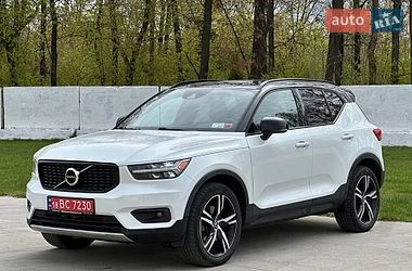 Позашляховик / Кросовер Volvo XC40 2018 в Луцьку
