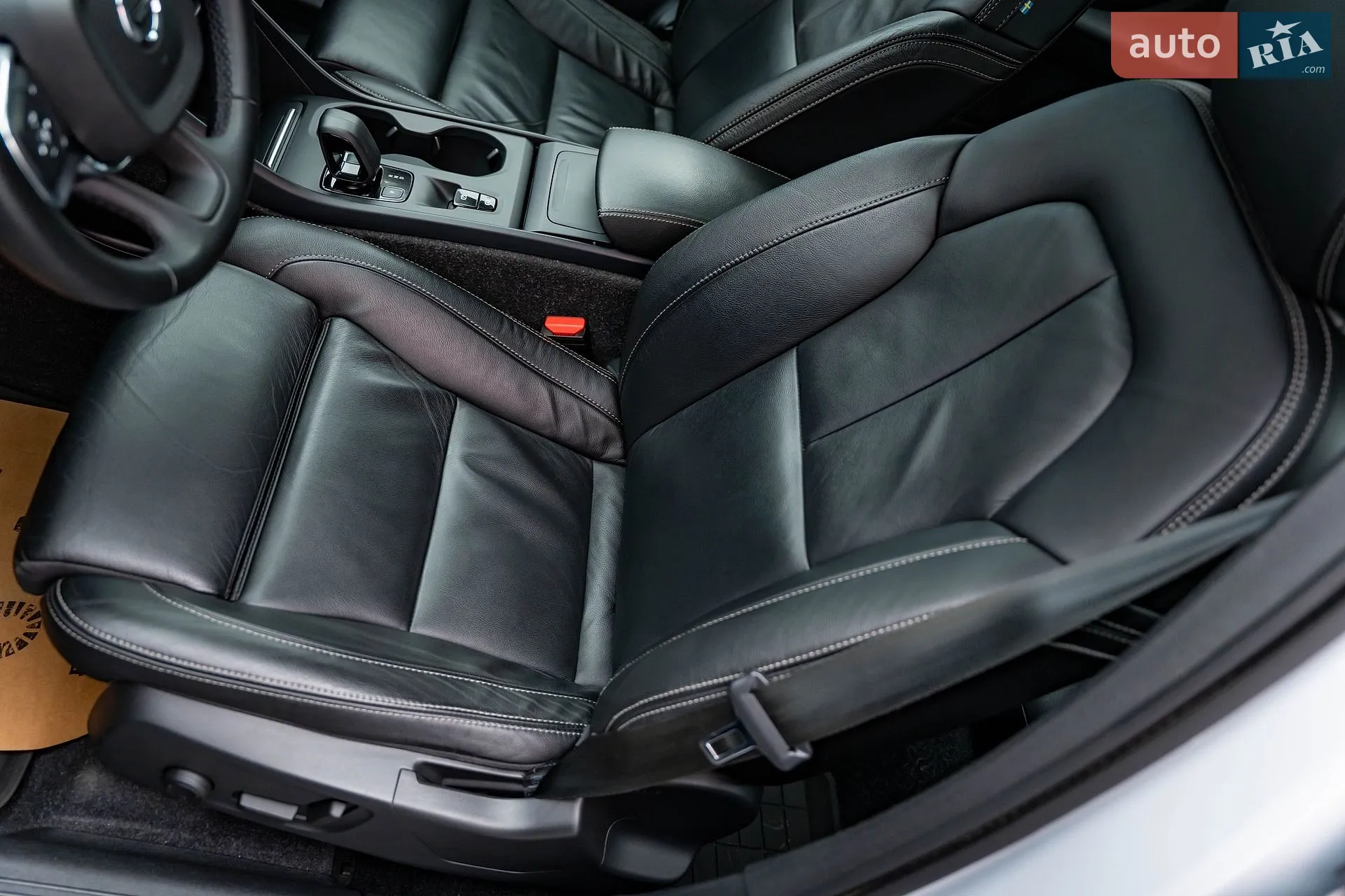 2021 Volvo XC40 - мініатюра 11