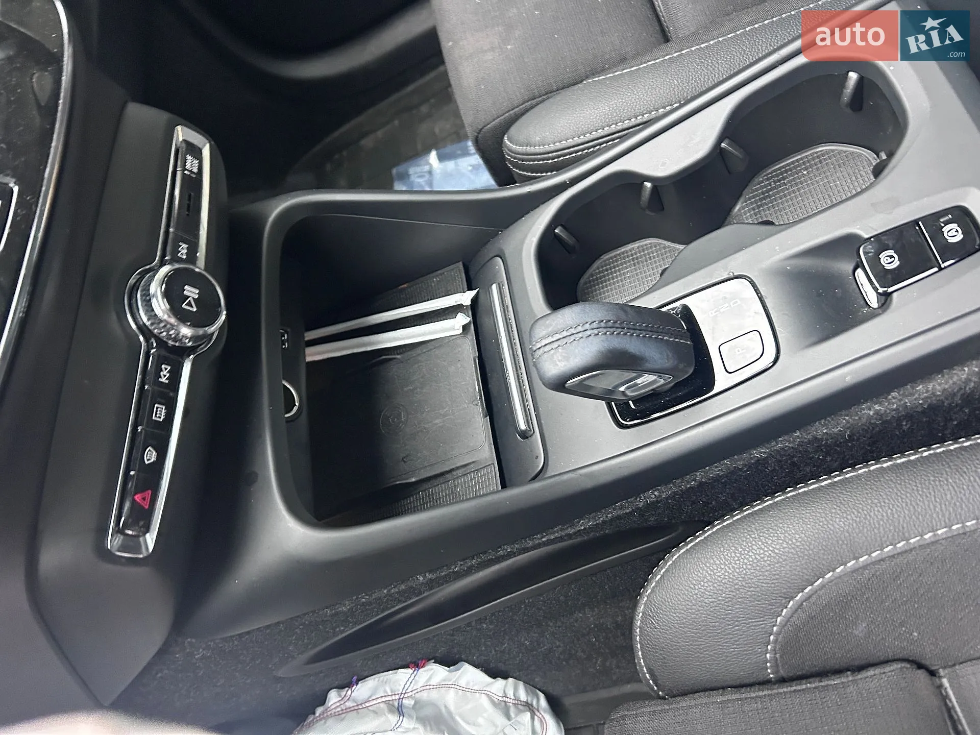 2020 Volvo XC40 - мініатюра 9