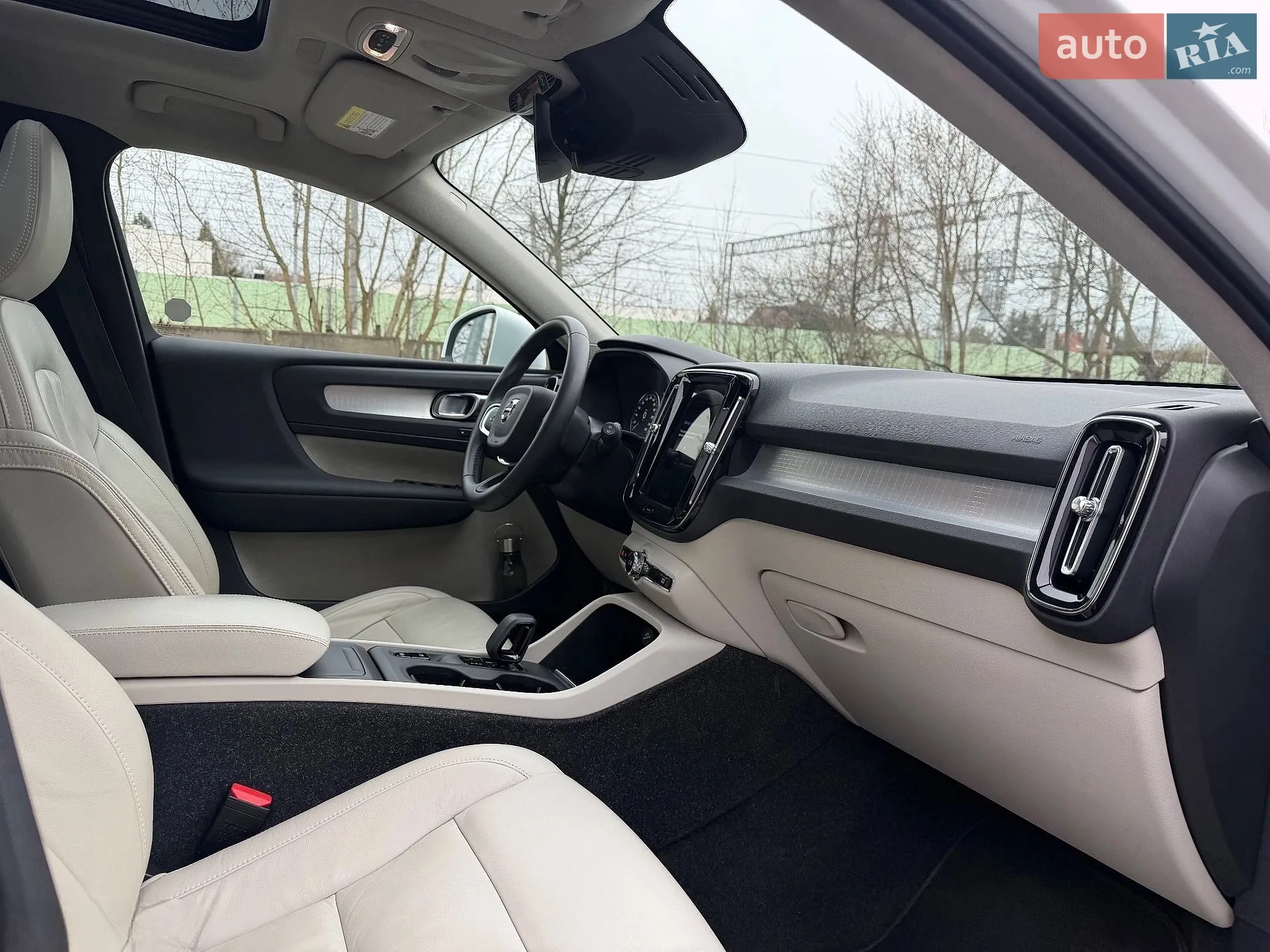 2021 Volvo XC40 - мініатюра 10