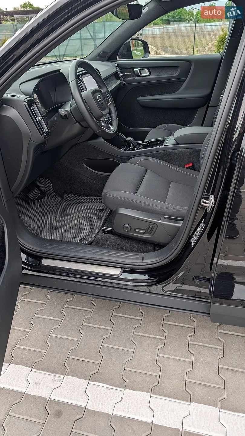 2023 Volvo XC40 - мініатюра 26