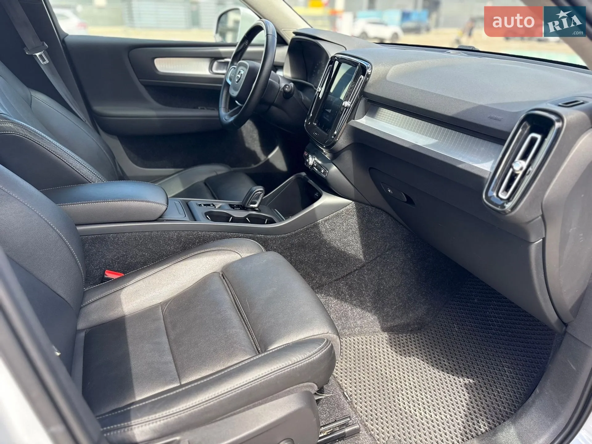 2020 Volvo XC40 - мініатюра 18