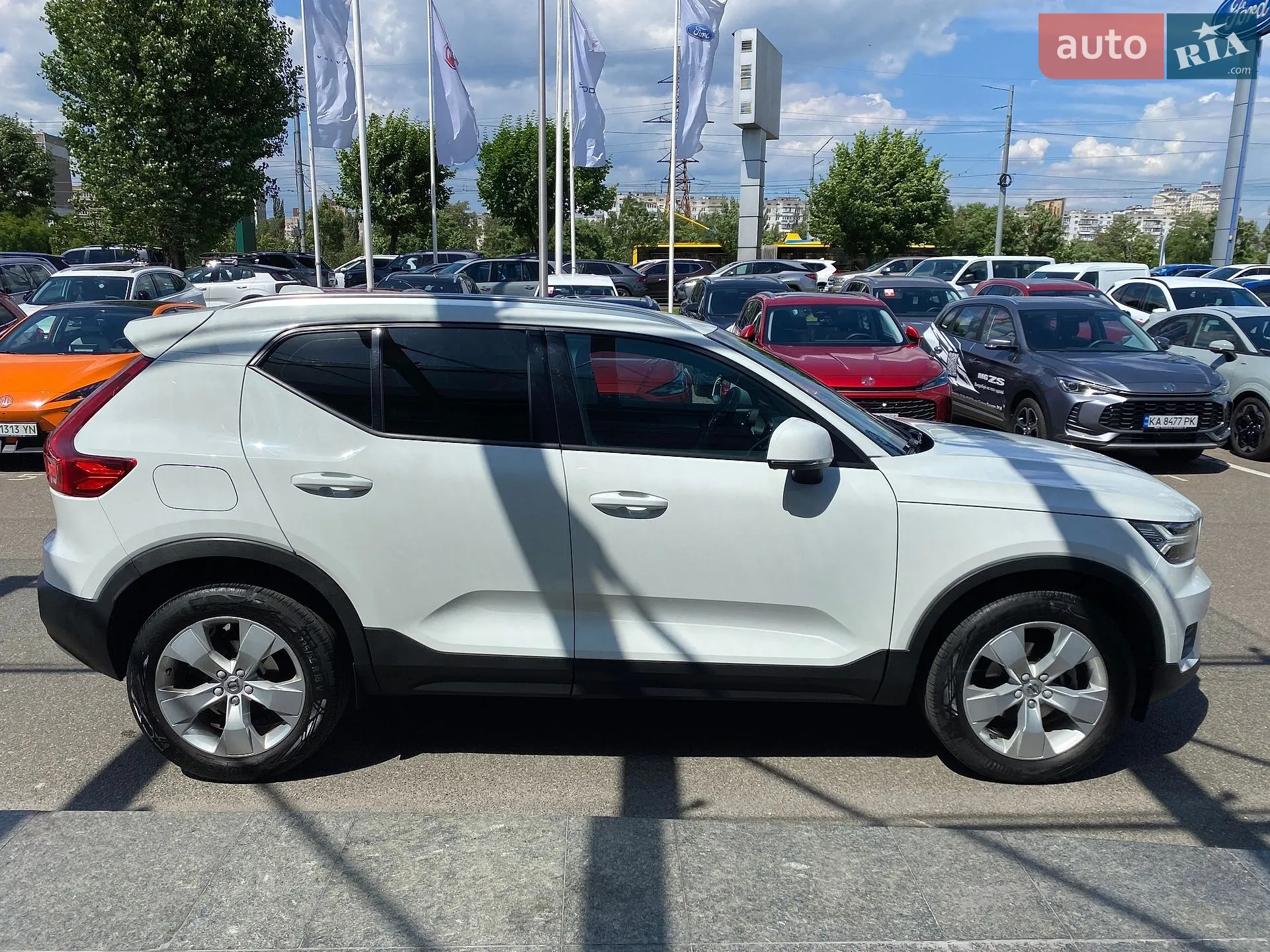 2020 Volvo XC40 - мініатюра 7